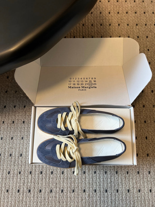 MM Replica Sneakers Blue Suede 803726