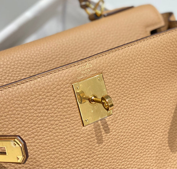 HM KELLY 28CM BEIGE TOGO GOLD HARDWARE
