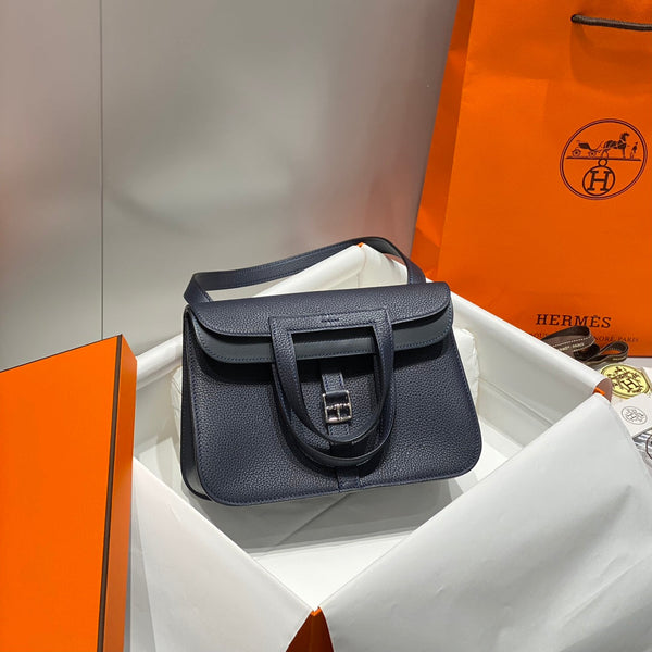 HALZAN 25 HANDLE BAG IN NAVY BLUE GRAINED CALFSKIN