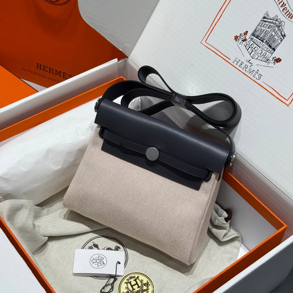 HM Mini Herbag Silver Buckle 20 Crema Canvas e Pelle di Vacchetta Hunter 243280