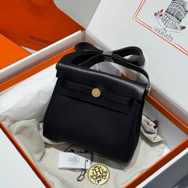 HM Mini Herbag Gold Buckle 20 Tela nera e pelle bovina Hunter 243310