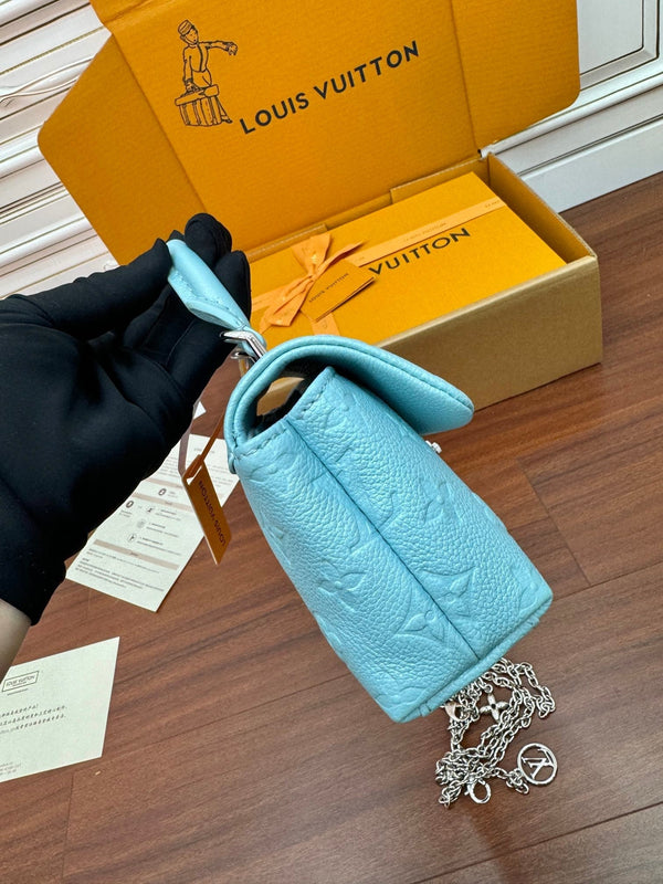 Nano Madeleine 21cm Azur Frost Pelle di vacchetta grana