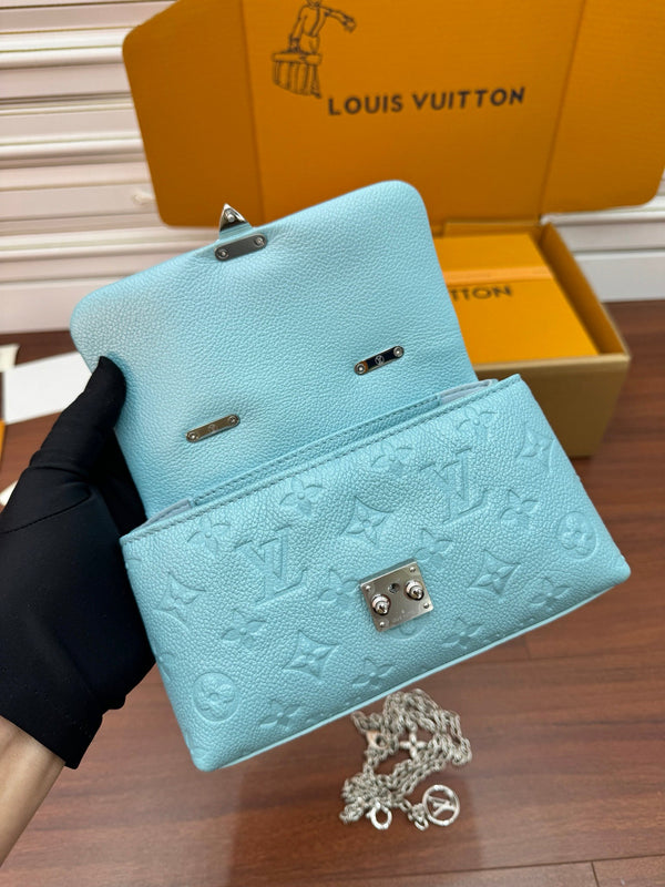 Nano Madeleine 21cm Azur Frost Pelle di vacchetta grana