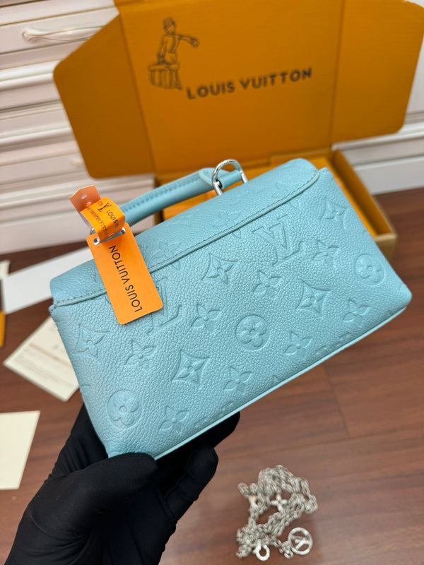 Nano Madeleine 21cm Azur Frost Pelle di vacchetta grana