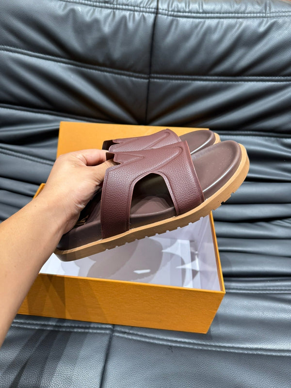 LV OASIS MULE IN CHOCOLATE BROWN CALFSKIN