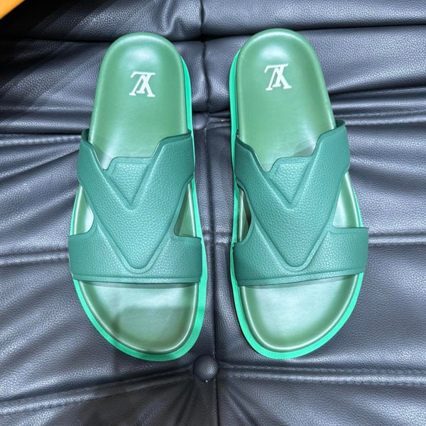 LV OASIS MULE IN SEA GREEN CALFSKIN