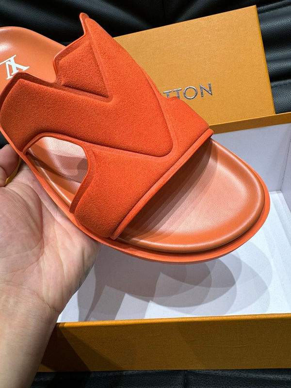 LV OASIS MULE IN CARROT ORANGE SUEDE CALFSKIN