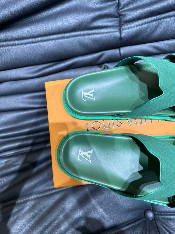LV OASIS MULE IN DARK GREEN SUEDE CALFSKIN