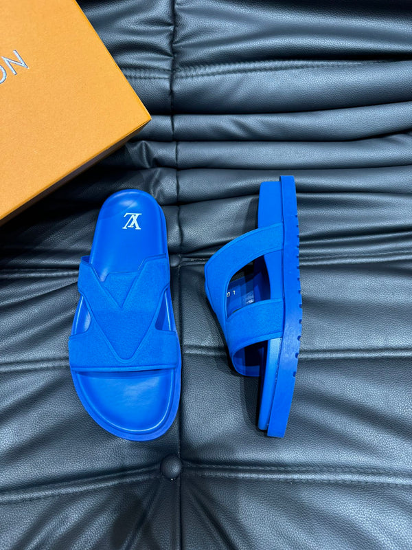 LV OASIS MULE IN COBALT BLUE SUEDE CALFSKIN