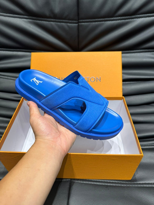 LV OASIS MULE IN COBALT BLUE SUEDE CALFSKIN