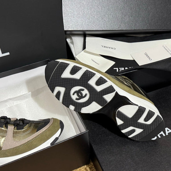 CC 25A Trainers Gold Black Olive Laminated Calfskin And Suede Calfskin352117