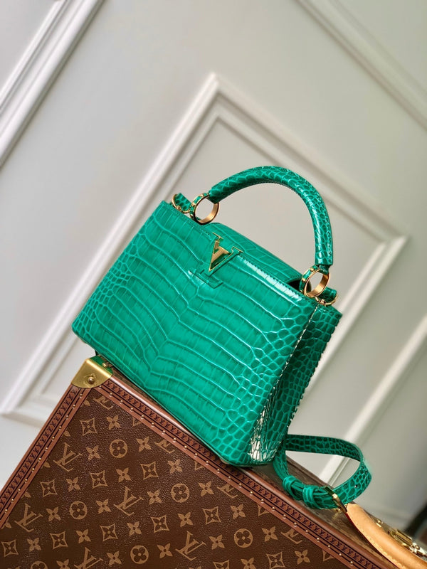 CAPUCINES BB 27 GREEN TAURILLON GOLD HARDWARE