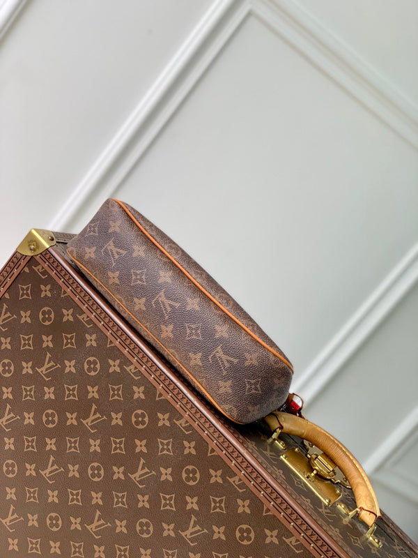 Lv Pochette Accessoire XL Monogramma Marrone