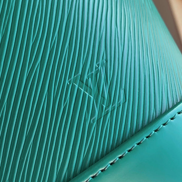 NOÉ BB 20 IN PELLE EPI VERDE