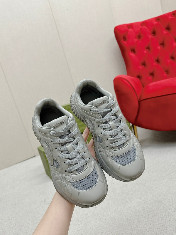 GG RIPPLE TRAINER IN PELLE DI AGNELLO GRIGIO CHIARO