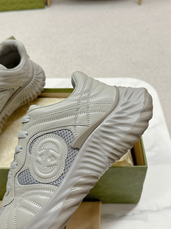 GG RIPPLE TRAINER IN PELLE DI AGNELLO GRIGIO CHIARO