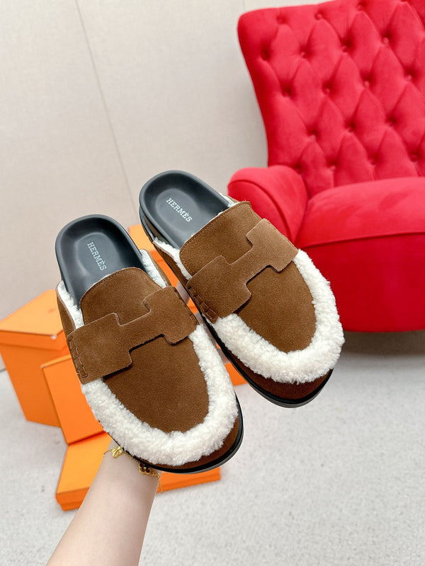 HM Go Mule Dark Brown Mix White Suede Lined With Wool Fleece 476596