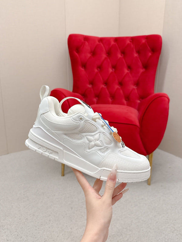 LV Trainer Sneaker Off White Cowhide and Mesh 528553