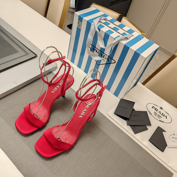 SANDALI CON TACCO ALTO PRA IN RASO ROSSO