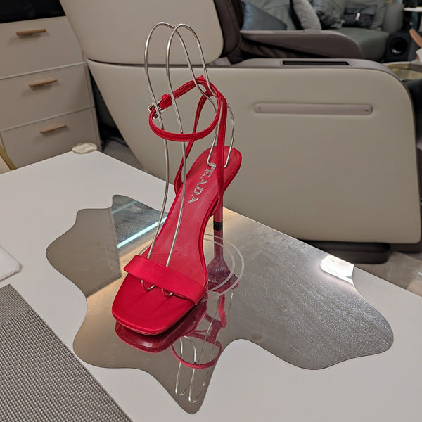 SANDALI CON TACCO ALTO PRA IN RASO ROSSO