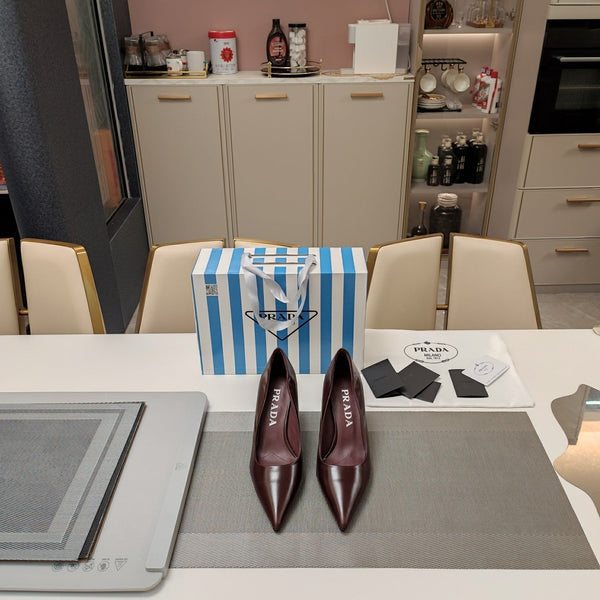 PRA BASIC TACCO ALTO IN PELLE CERATA E OLIO MOGANO