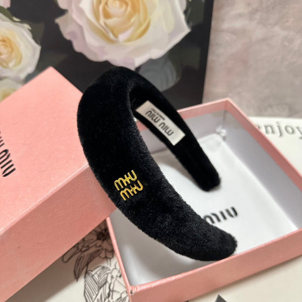 HEADBAND IN BLACK PLUSH FABRIC 423599