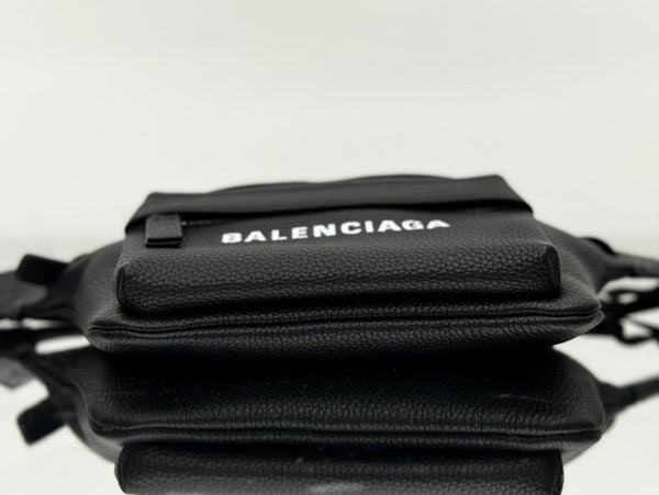 EVERYDAY BELTPACK 40 IN BLACK GRAINED CALFSKIN