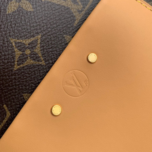 Louis Boite Chapeau Souple MM Brown Monogram