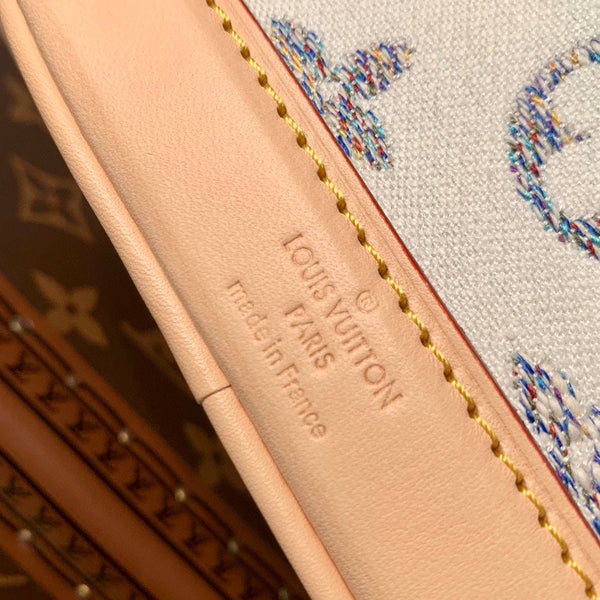 Nano Noe 13x16x10 Beige Leather White Monogram jacquard fabric