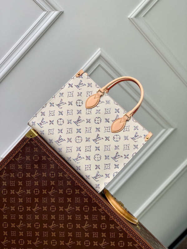 Lv OntheGo MM Beige Leather White Monogram jacquard fabric