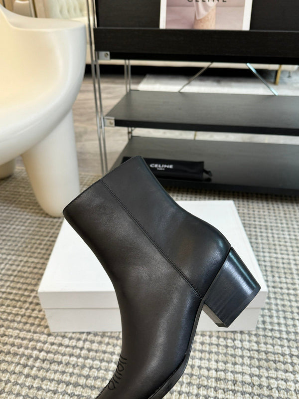 ANKLE BOOTS 45 MM IN BLACK CALFSKIN