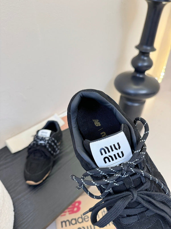 Miu x NB Sneaker Black Suede 235809