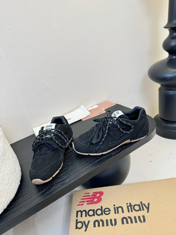 Miu x NB Sneaker Black Suede 235809