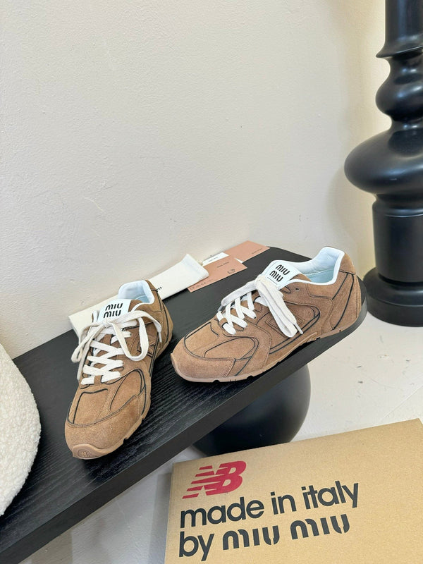 Miu x NB Sneaker Brown Suede 235810