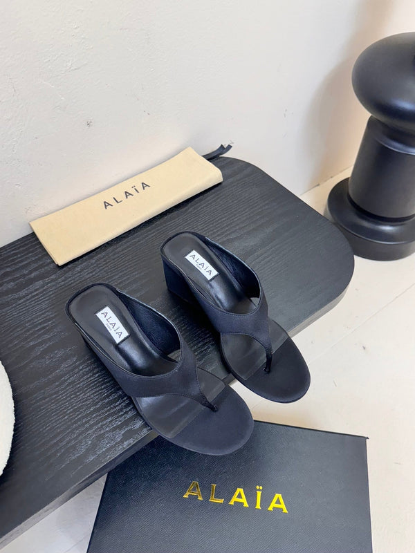 Alaia 25 Cube Thong Mules Black Satin Sheepskin 297039