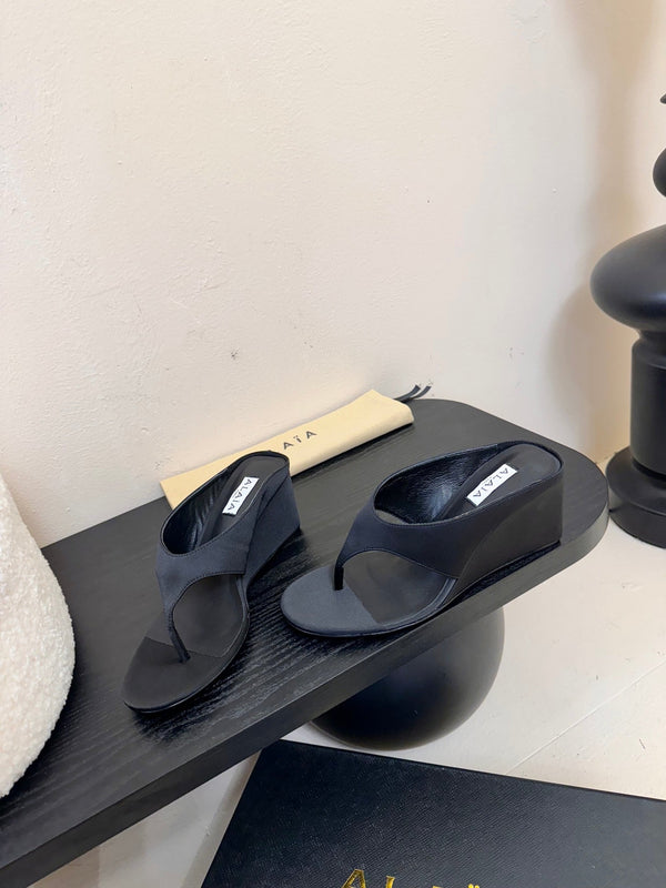 Alaia 25 Cube Thong Mules Black Satin Sheepskin 297039