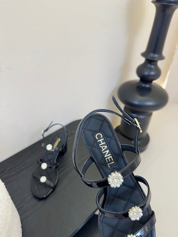 CC 25SS 3 Flowers Heel Sandals 60mm Black Sheepskin 351431