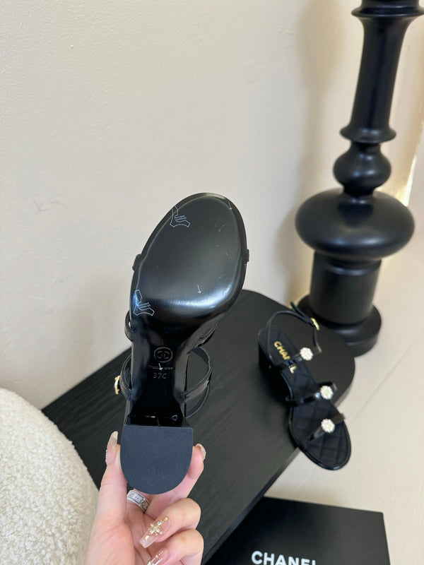 CC 25SS 3 Flowers Heel Sandals 60mm Black Sheepskin 351431