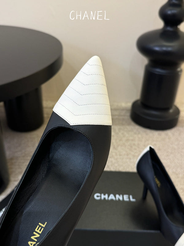 CC 26ss Pump Black White Lambskin 835695
