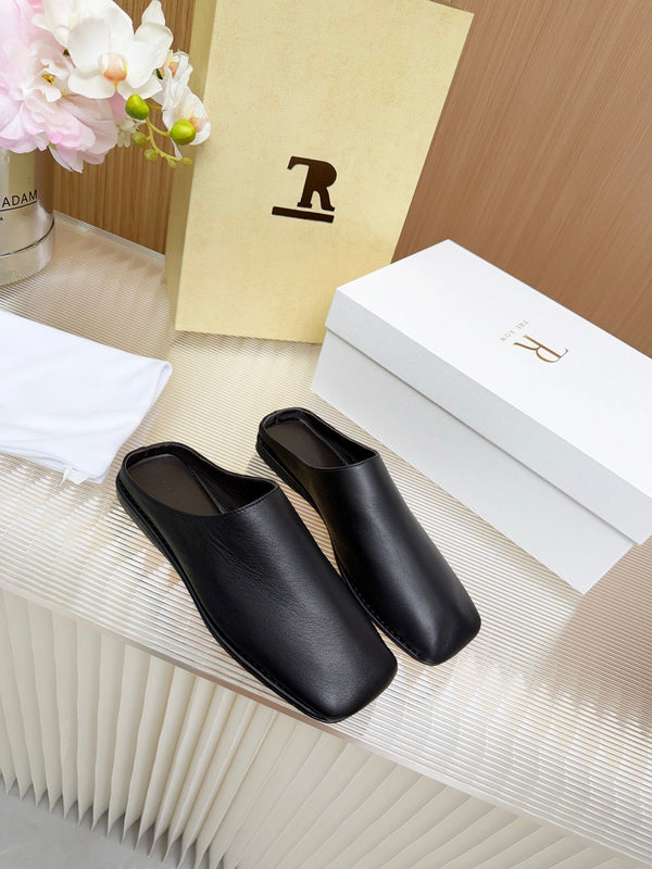 The Row Piper Slide Black Leather 707515