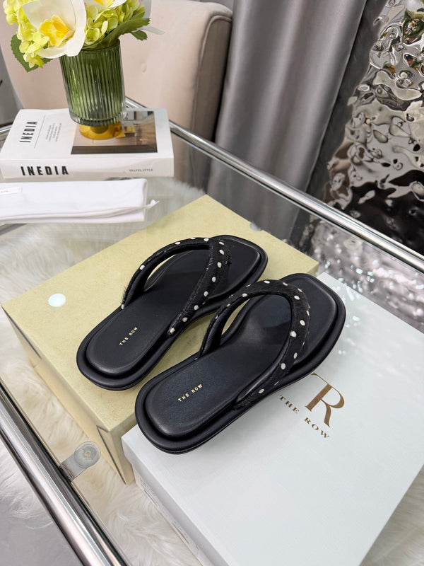 The Row Ginza Thong Sandals Black Sheepskin Horsehair 707573