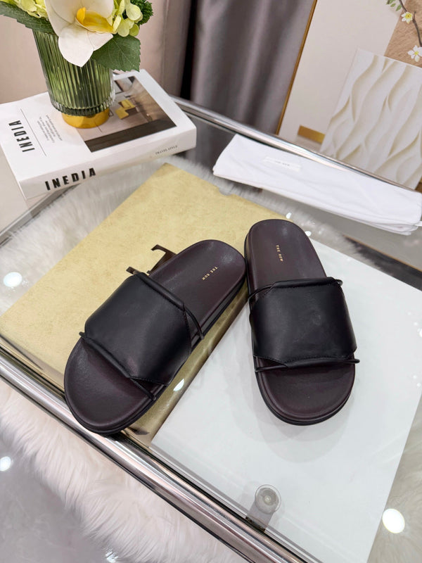 The Row Vivienne Slide Black Sheepskin 827498