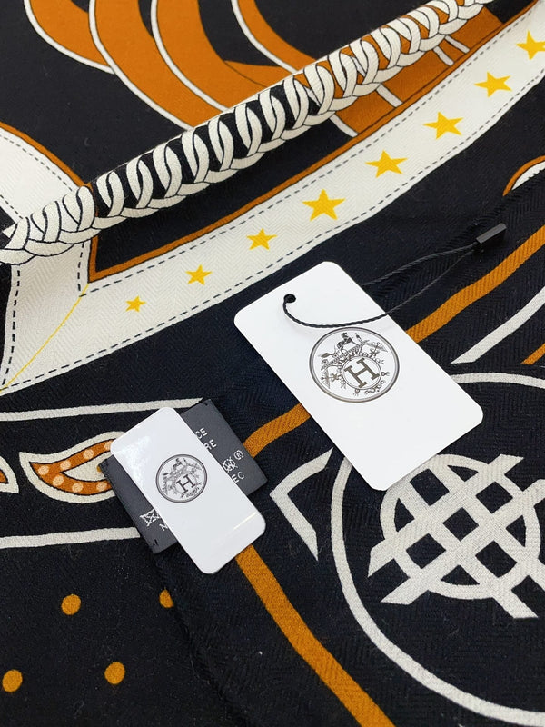 La Promenade Du Matin Scialle Bandana 140 CM In Cashmere Colorato E Seta 303144