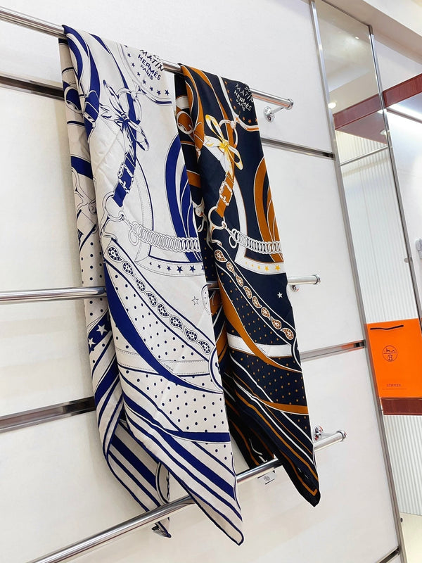 La Promenade Du Matin Scialle Bandana 140 CM In Cashmere Colorato E Seta 303144