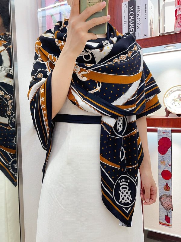 La Promenade Du Matin Scialle Bandana 140 CM In Cashmere Colorato E Seta 303144