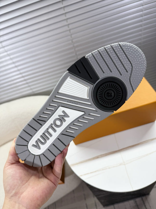 LV 1AJ340 Trainer Black Monogram-embroidered Denim Cafskin 511759