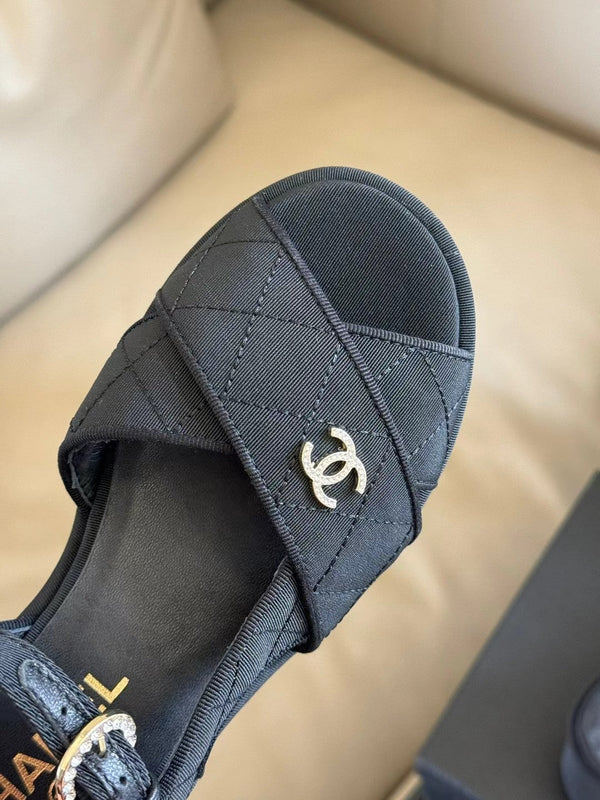 SANDALI CON ZEPPA CC CLASSIC IN TESSUTO NERO