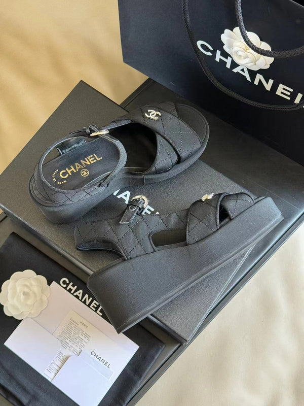 SANDALI CON ZEPPA CC CLASSIC IN TESSUTO NERO