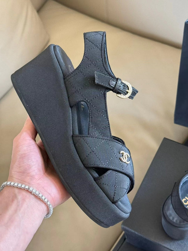 SANDALI CON ZEPPA CC CLASSIC IN TESSUTO NERO