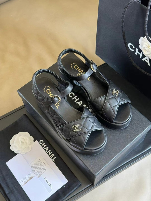 SANDALI CON ZEPPA CC CLASSIC IN PELLE DI AGNELLO NERA